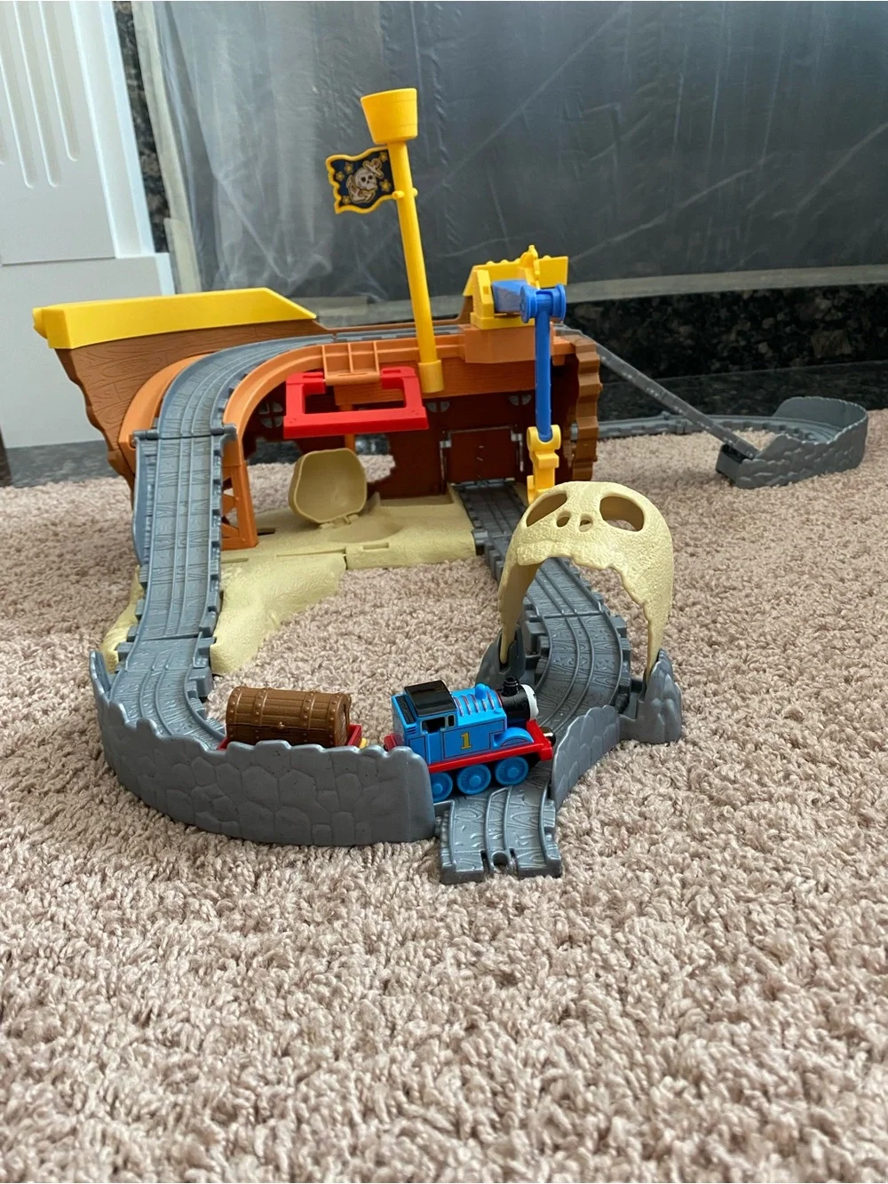 Thomas & Friends TrackMaster Shipwreck Rails Pirate Ship Skull Track Playset Set